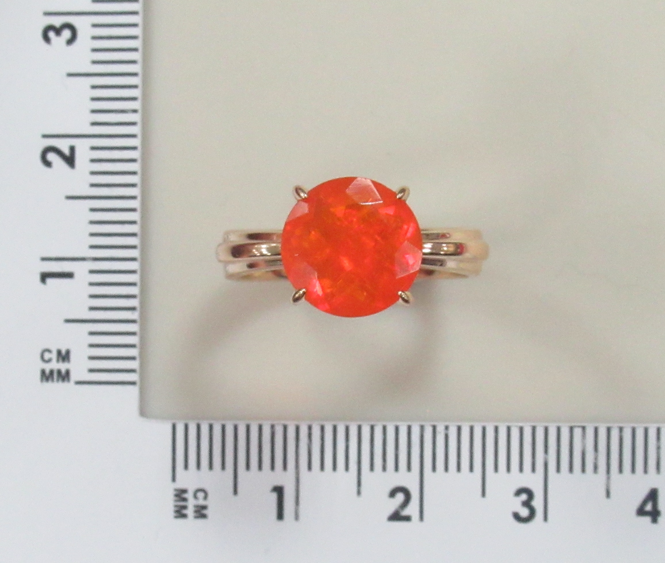 Серебряное кольцо с огненным опалом